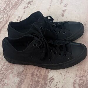 Men's Low-Top Canvas Sneakers in Black